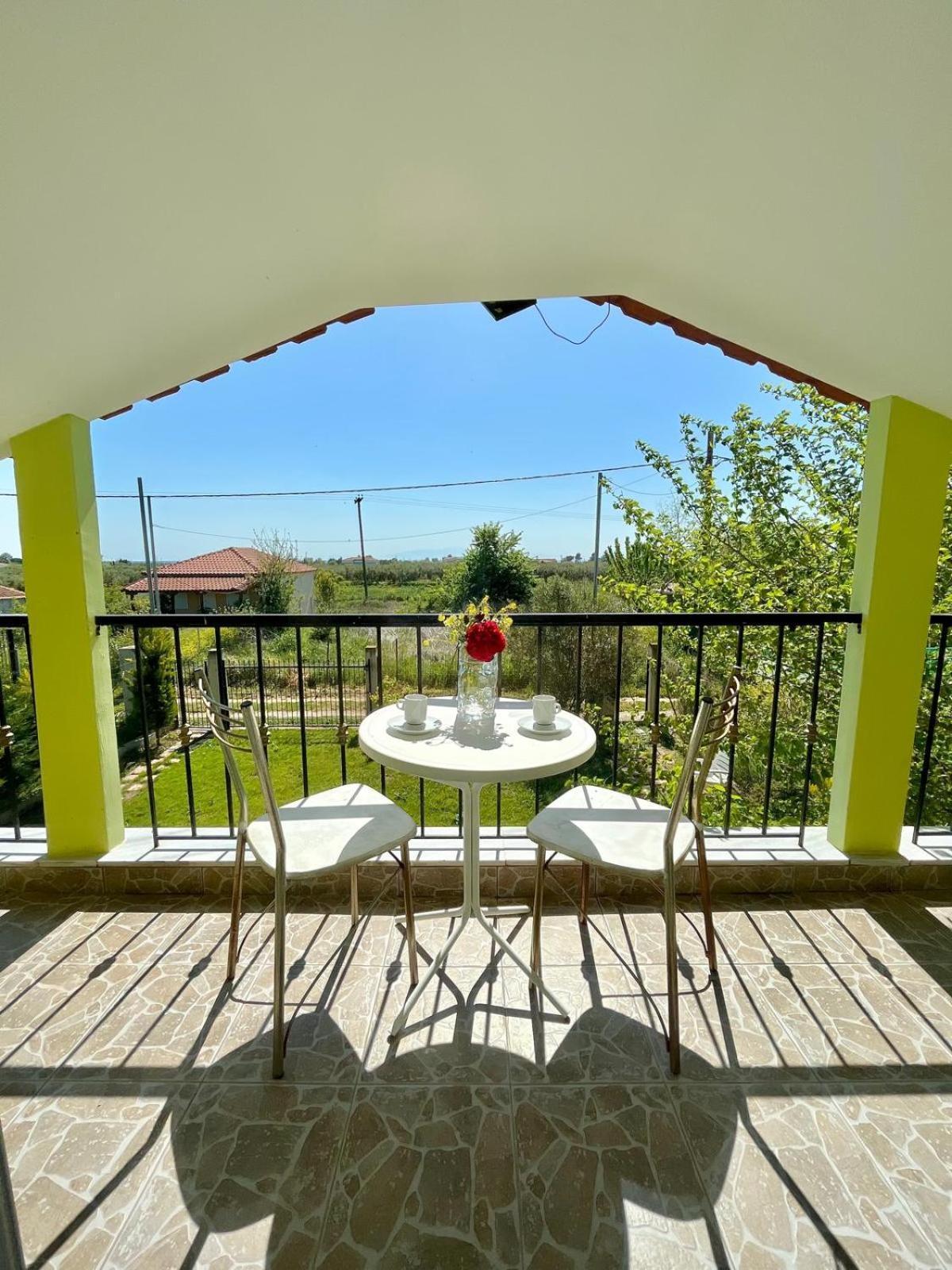 Felix Villa Nea Plagia Exterior photo